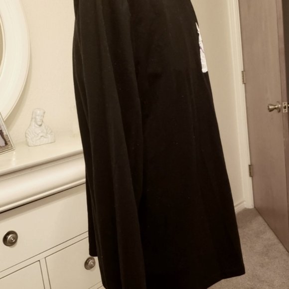 Cute sequined doggie tee 🐶 - Picture 3 of 5